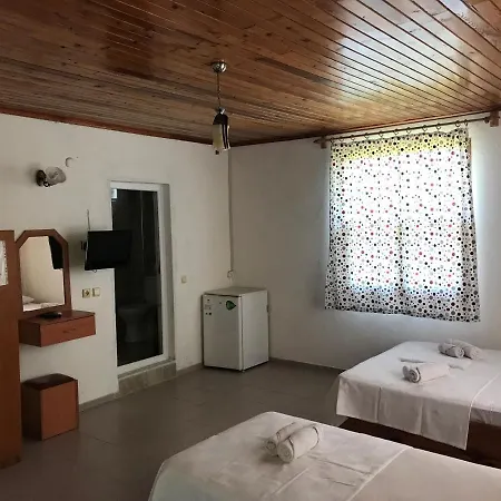 契拉勒俄麦克旅馆 * Çıralı